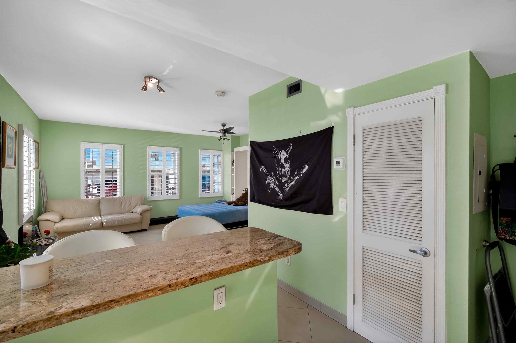 THE LEXINGTON EUCLID CONDO - Residential