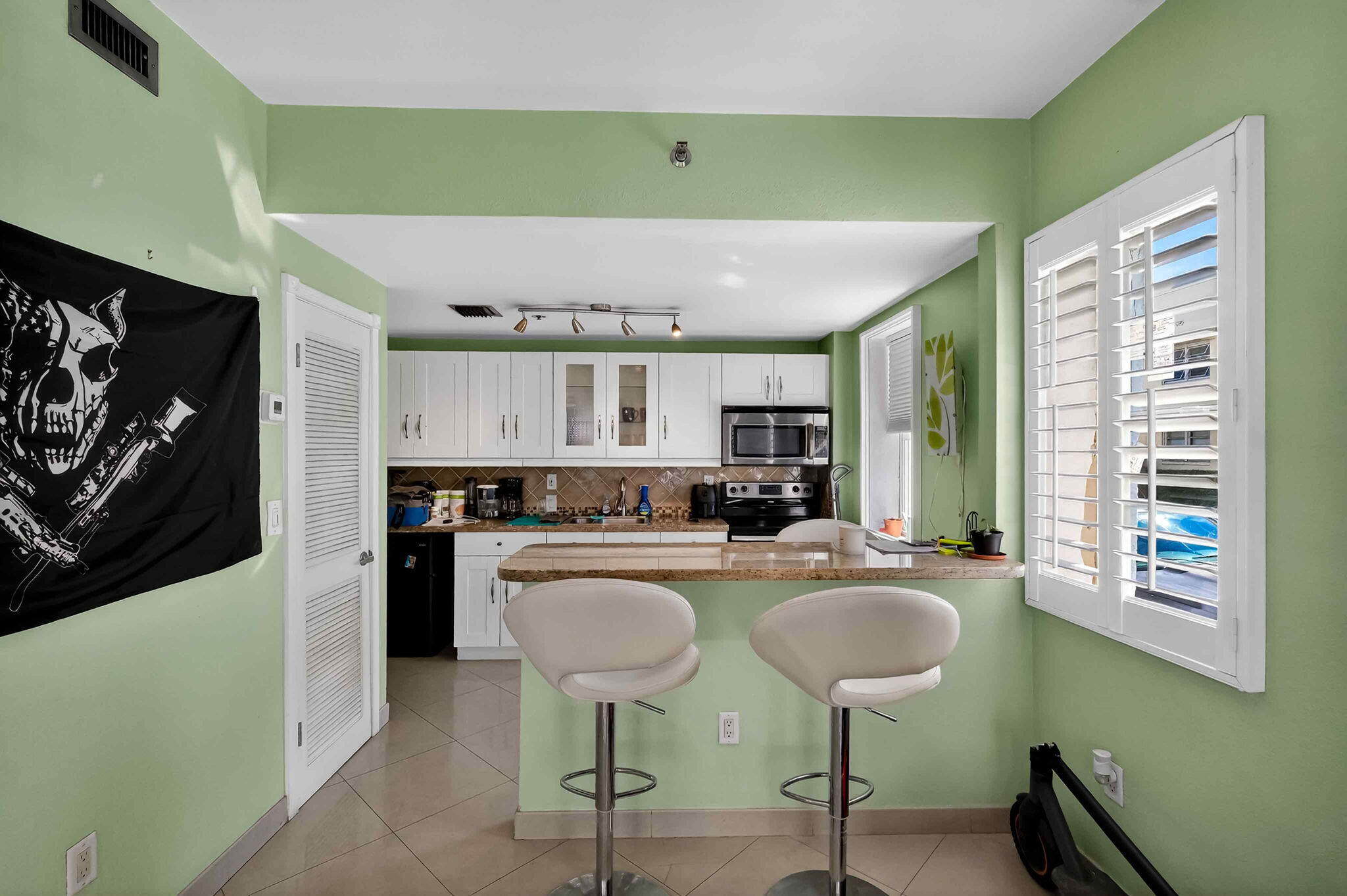 THE LEXINGTON EUCLID CONDO - Residential