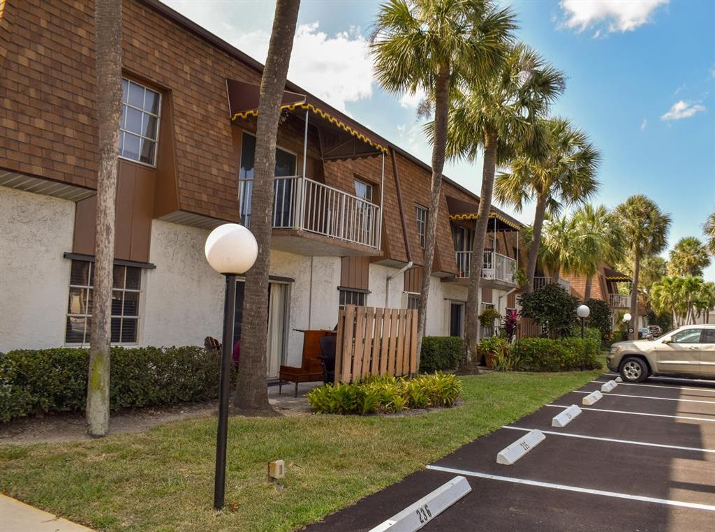 Photo of 950 S Kanner Highway #D8, Stuart, FL 34994 (MLS # R10819534)