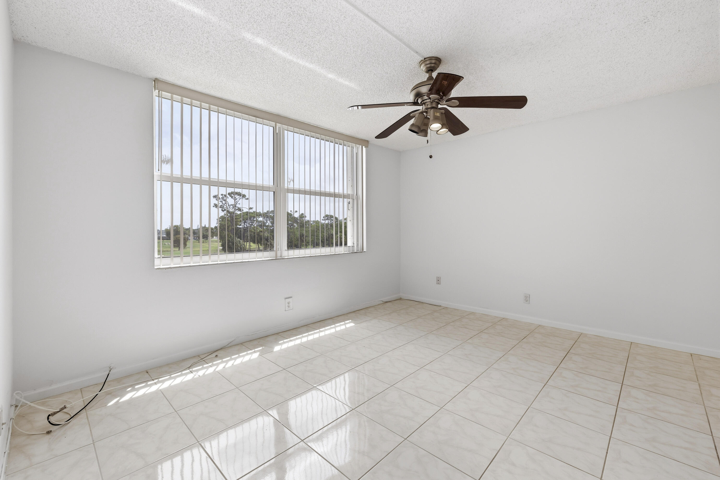 3 OF PALM SPRINGS 2 CONDO - Residential Lease