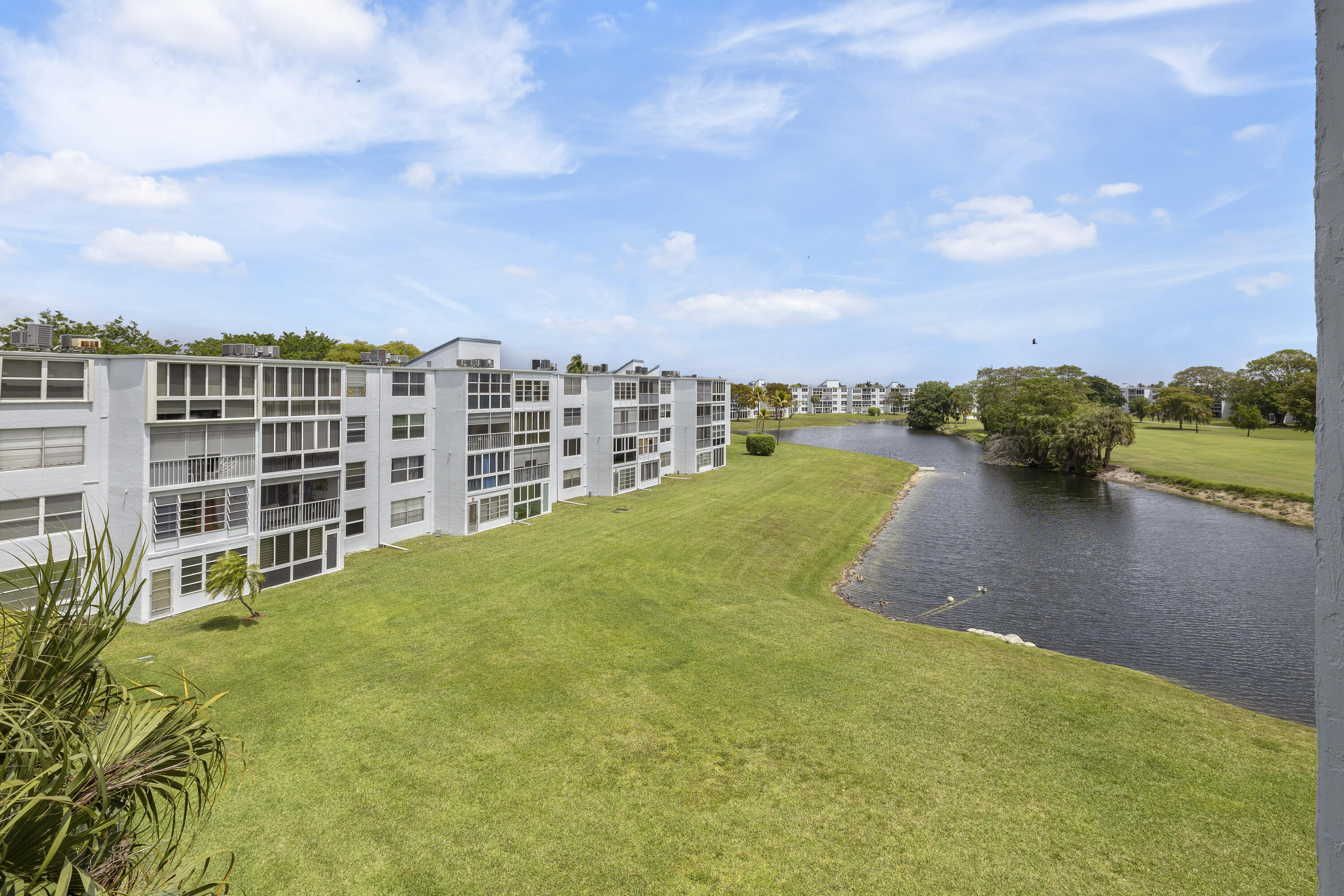3 OF PALM SPRINGS 2 CONDO - Residential Lease