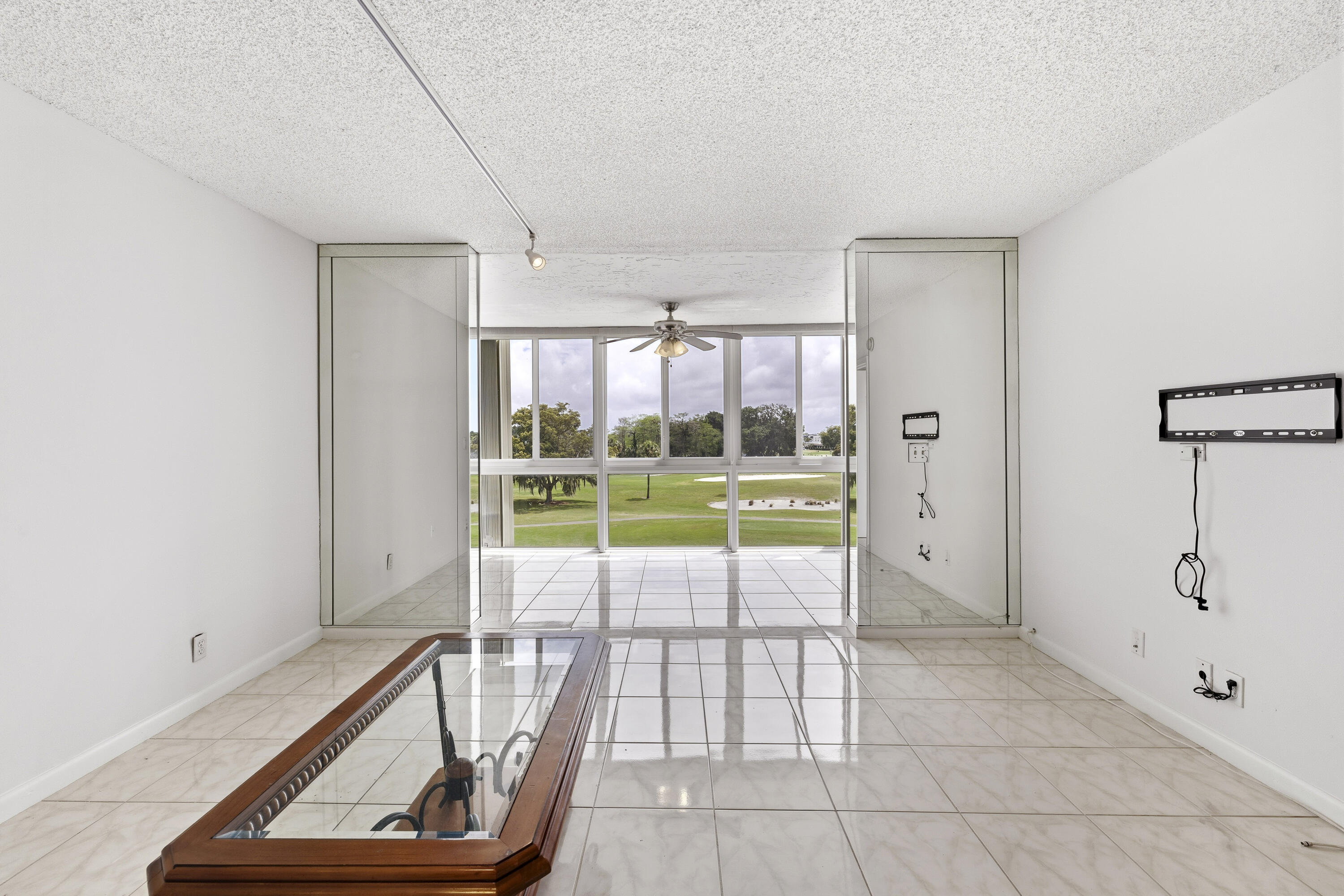 3 OF PALM SPRINGS 2 CONDO - Residential Lease