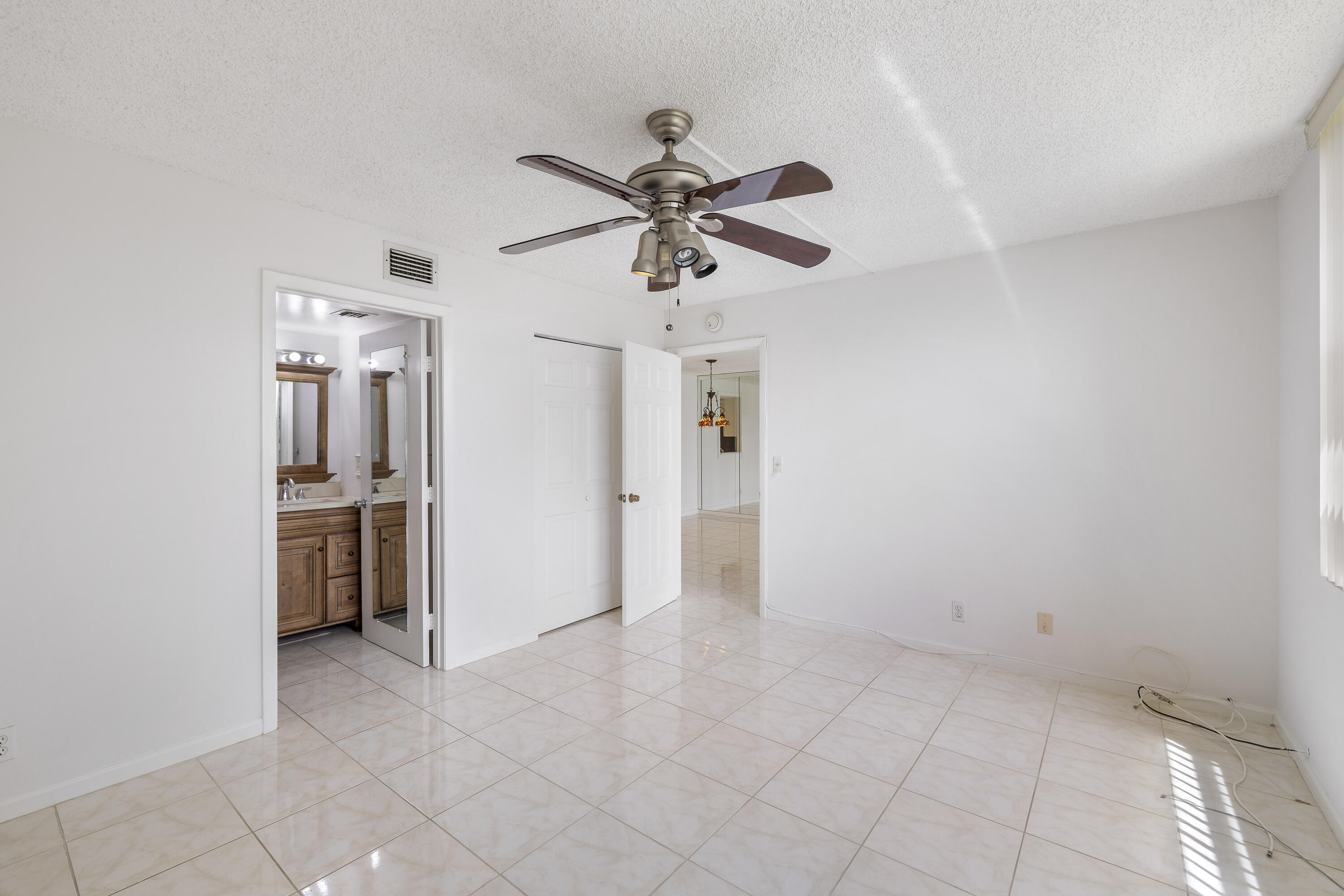 3 OF PALM SPRINGS 2 CONDO - Residential Lease
