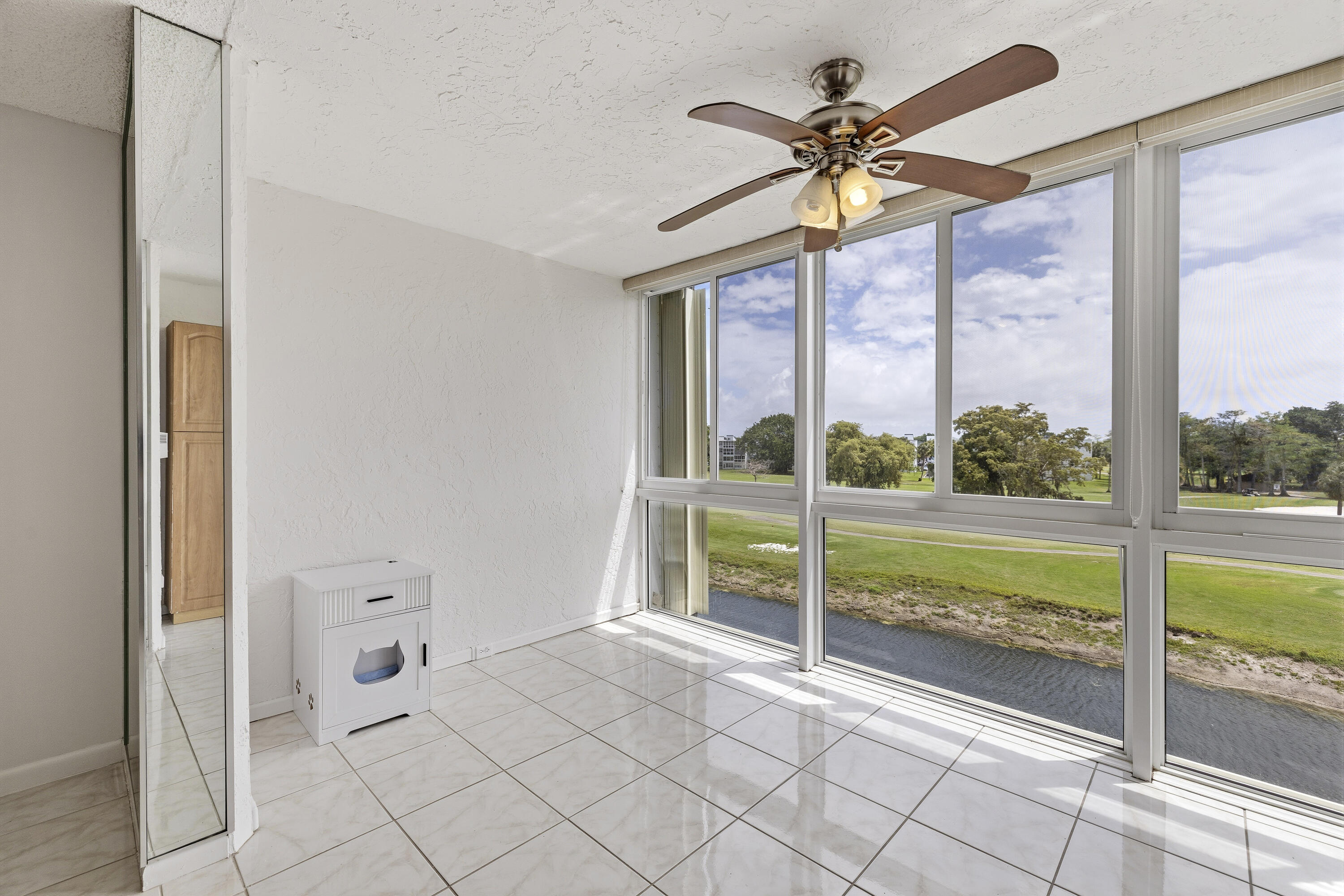 3 OF PALM SPRINGS 2 CONDO - Residential Lease