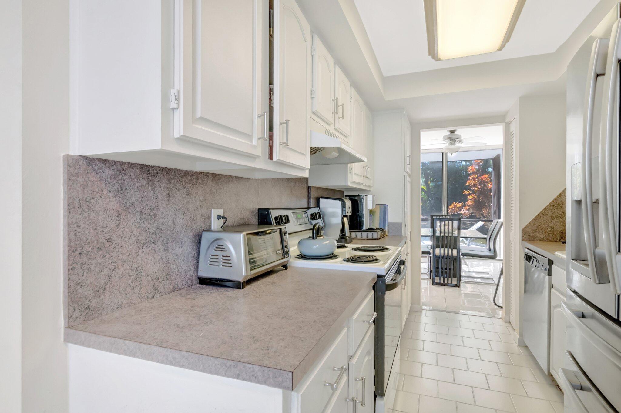 Pinelake - Residential Lease