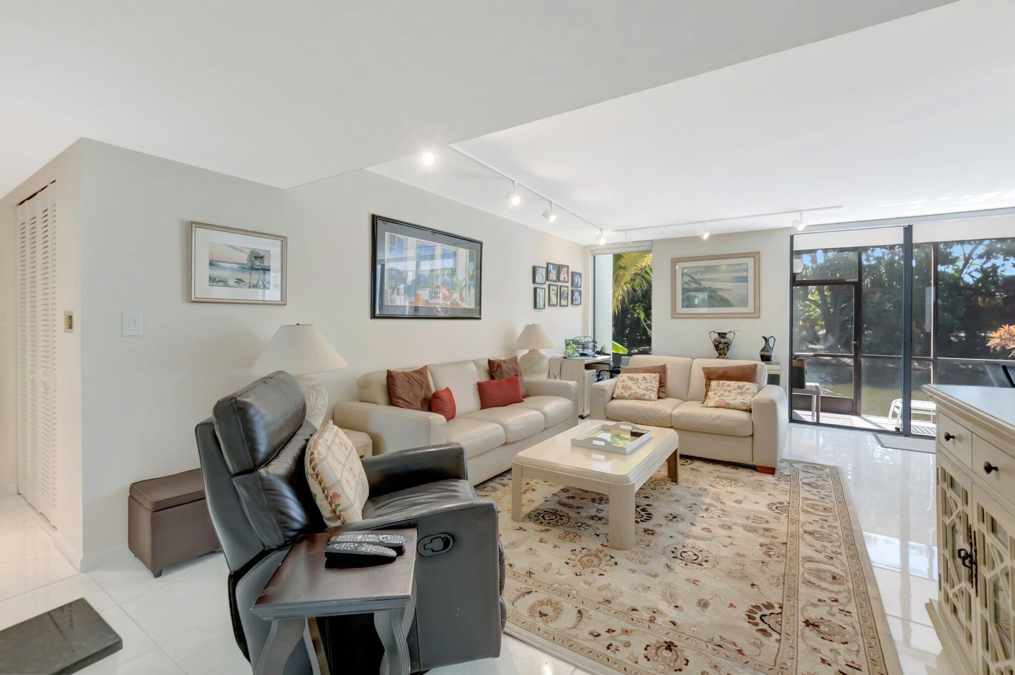 Pinelake - Residential Lease