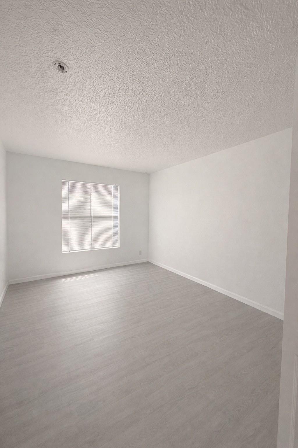 SEMINOLE PALMS - Residential Lease