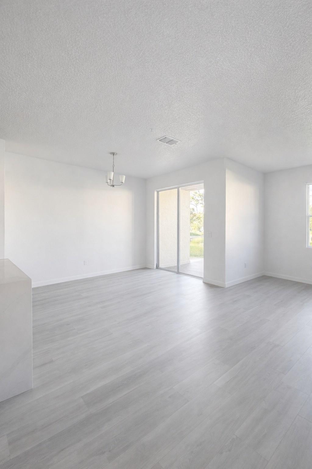 SEMINOLE PALMS - Residential Lease