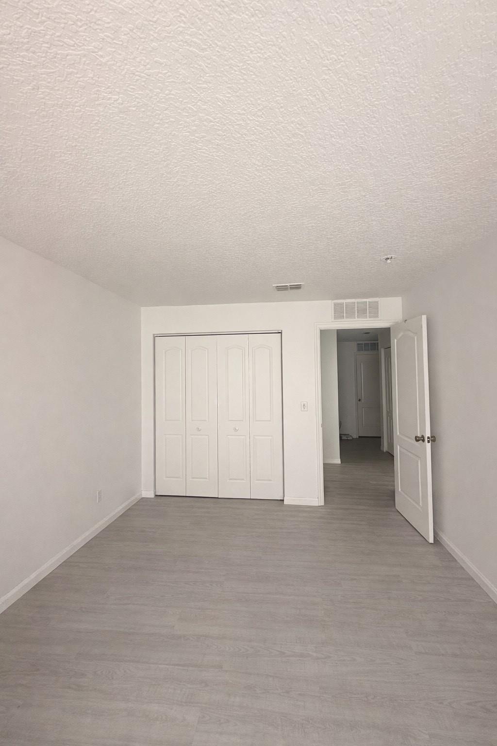 SEMINOLE PALMS - Residential Lease