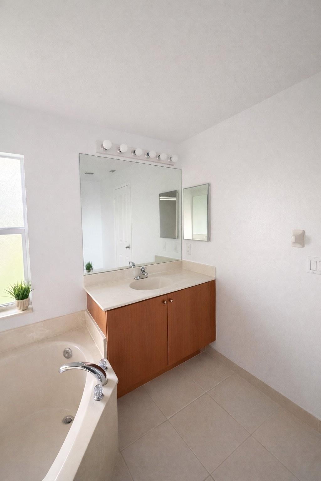 SEMINOLE PALMS - Residential Lease