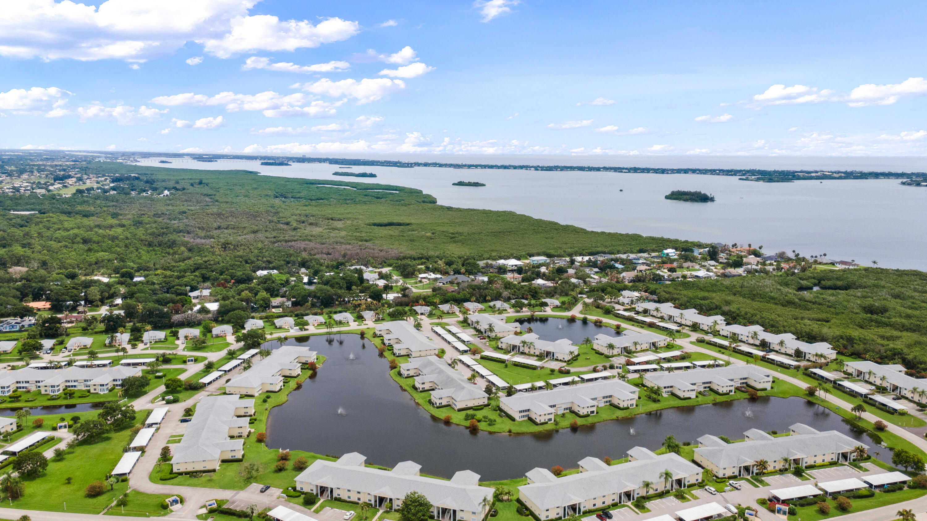 625 W Lake Jasmine Circle 108