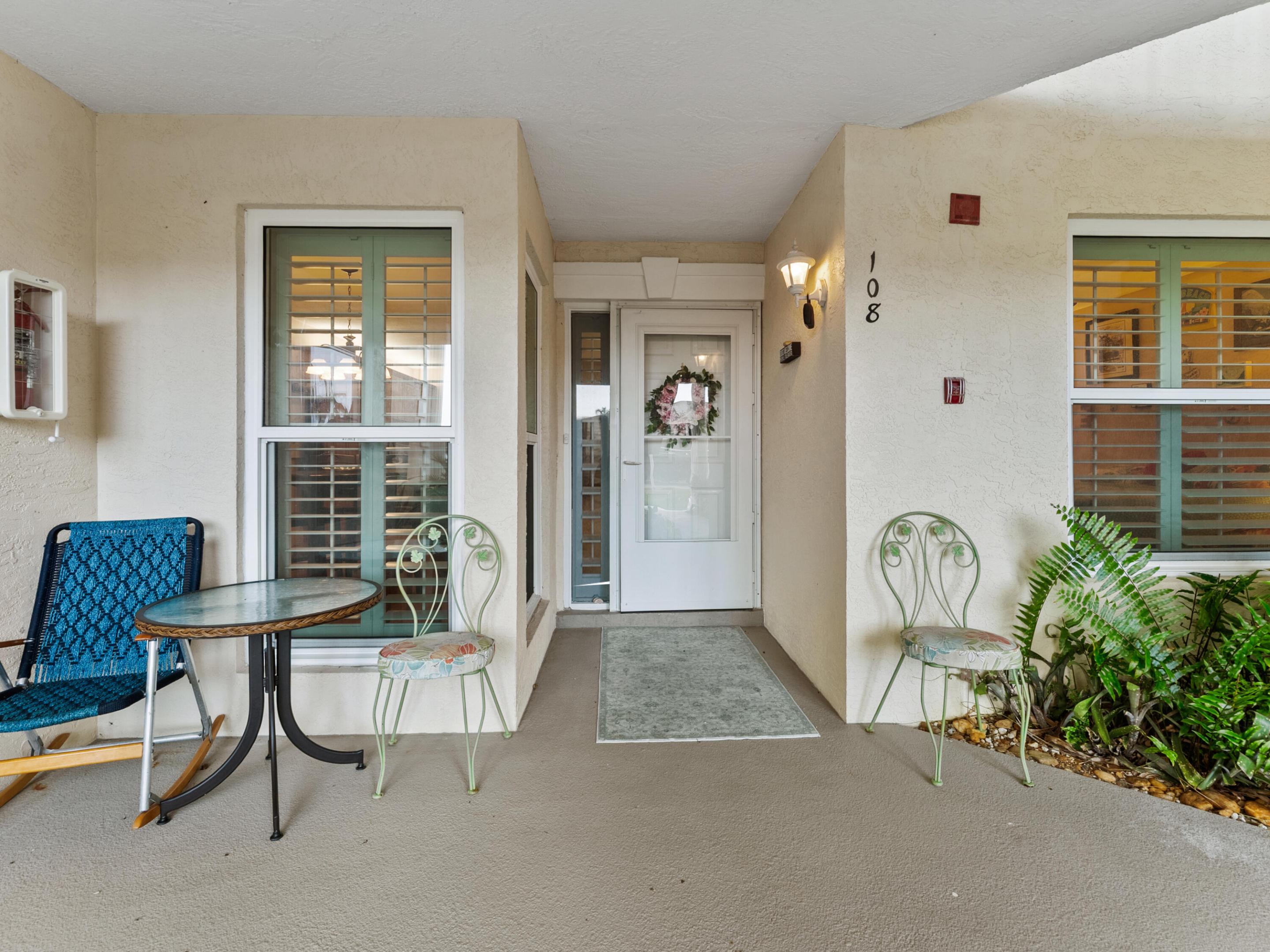 625 W Lake Jasmine Circle 108