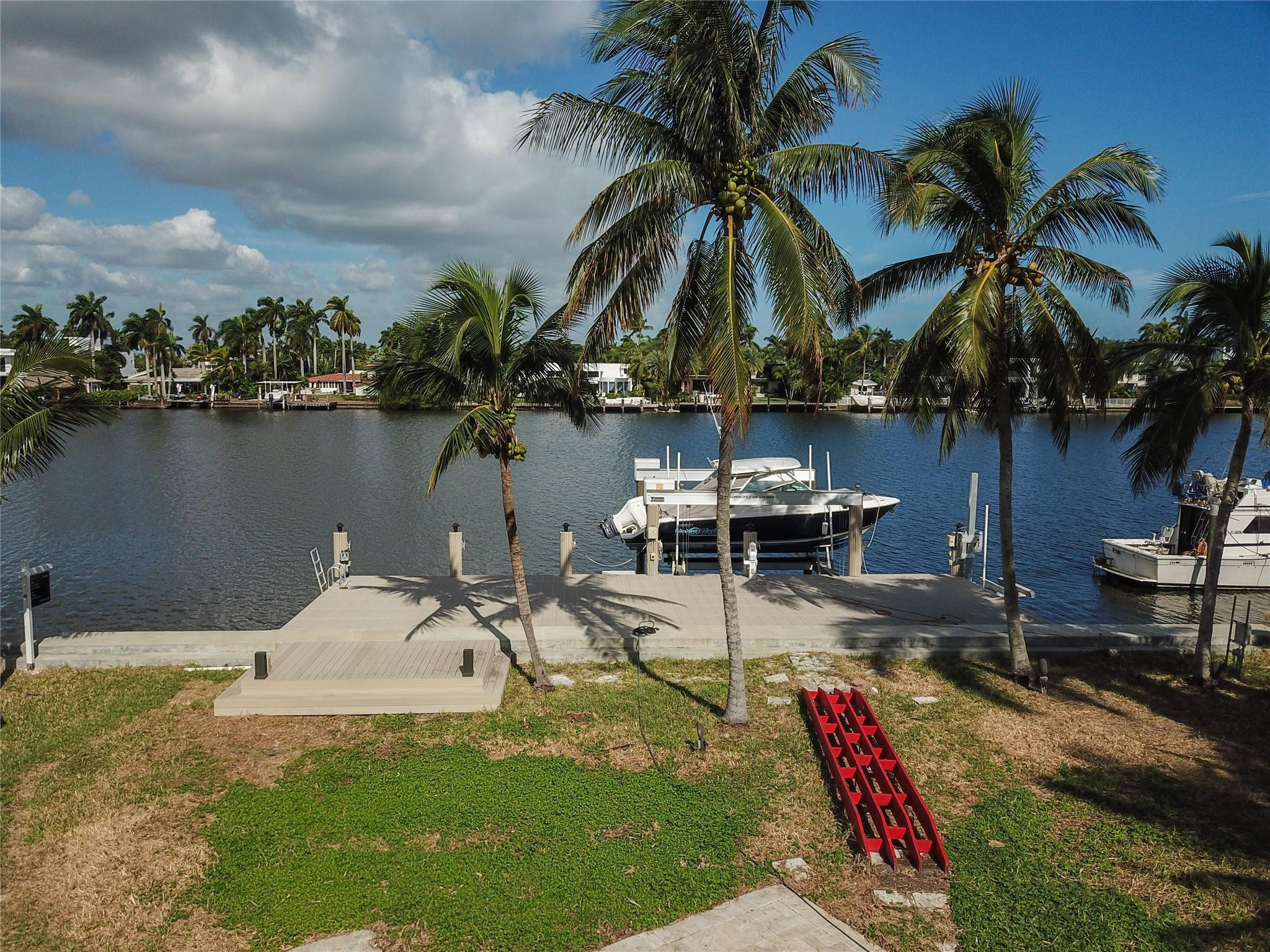 Hollywood Lakes Sec 1-32 - Land