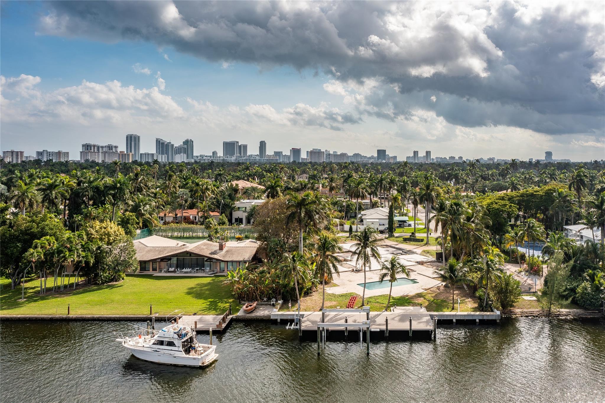 Hollywood Lakes Sec 1-32 - Land