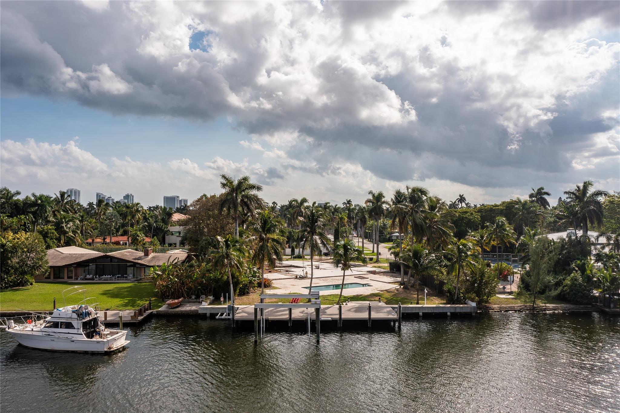 Hollywood Lakes Sec 1-32 - Land