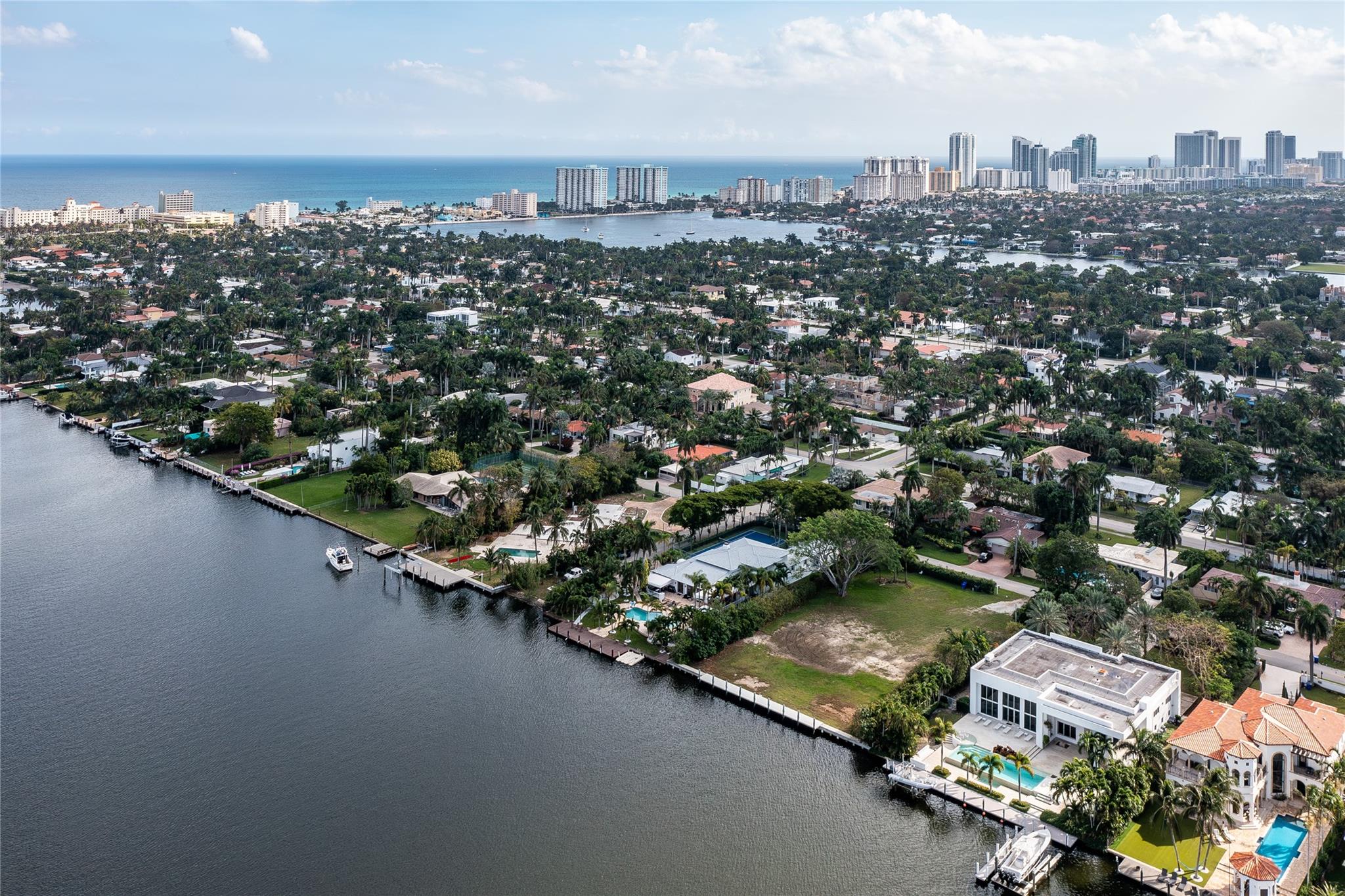 Hollywood Lakes Sec 1-32 - Land