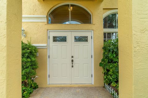 A home in Lake Worth