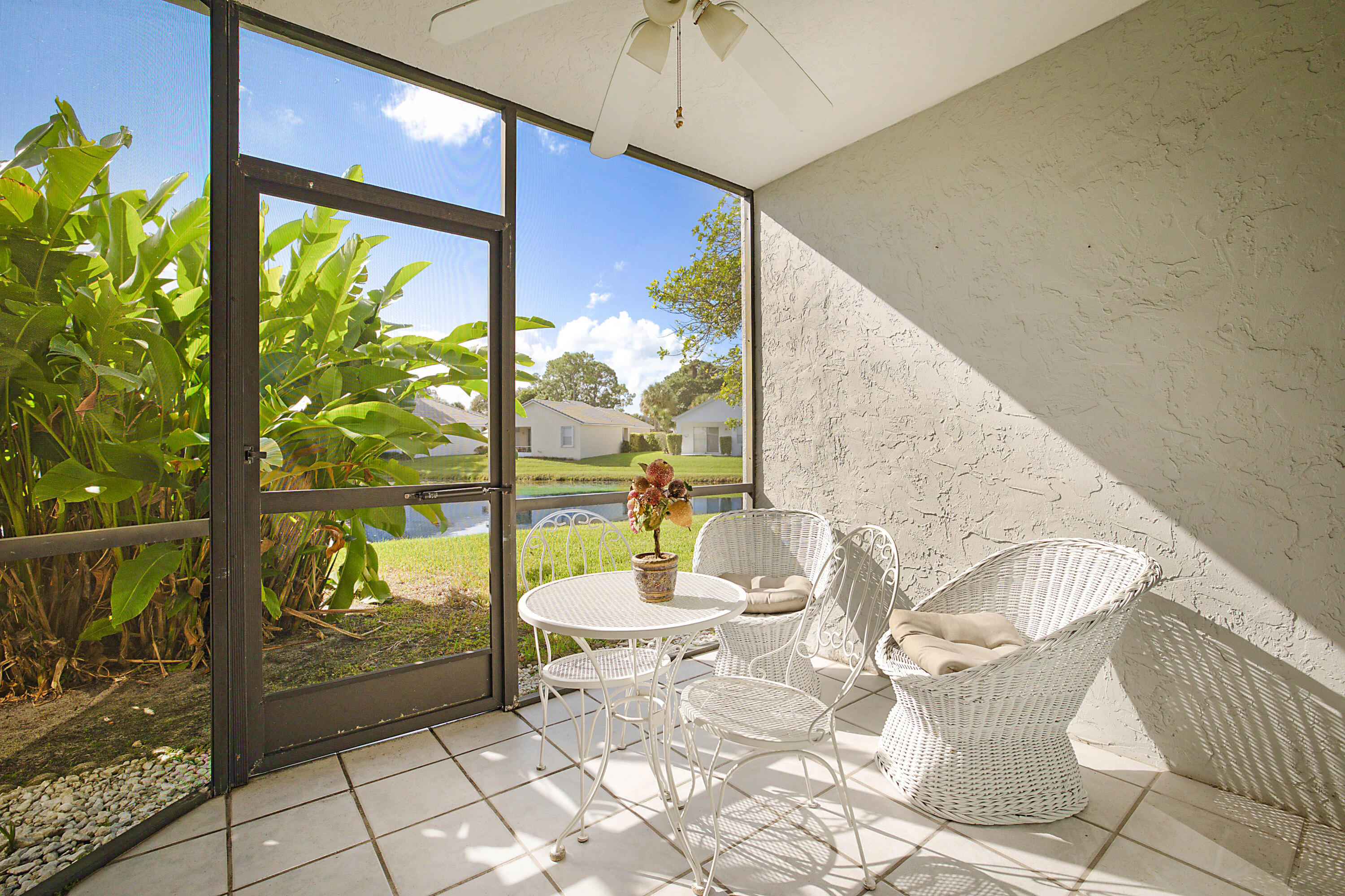 HARBOUR POINTE AT RIVER BRIDGE CONDO - Residential