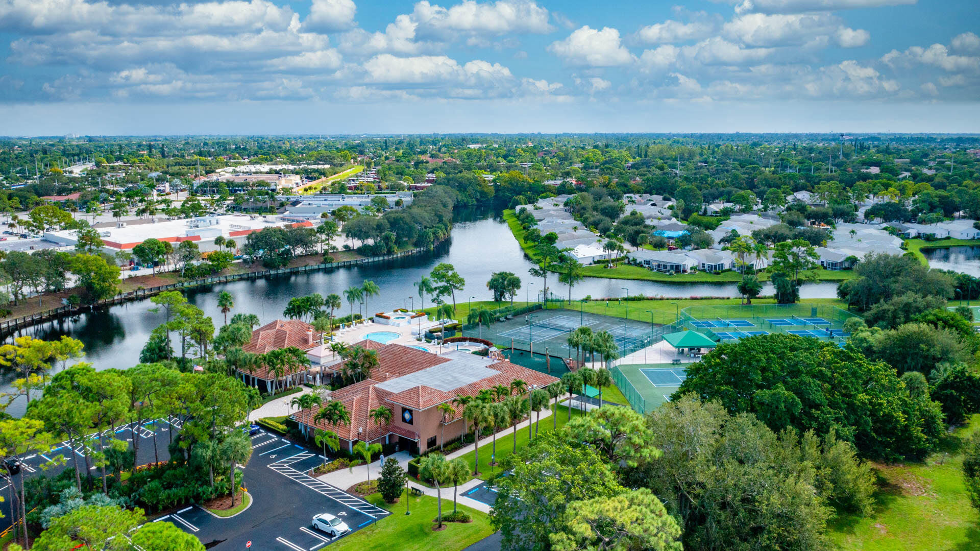HARBOUR POINTE AT RIVER BRIDGE CONDO - Residential
