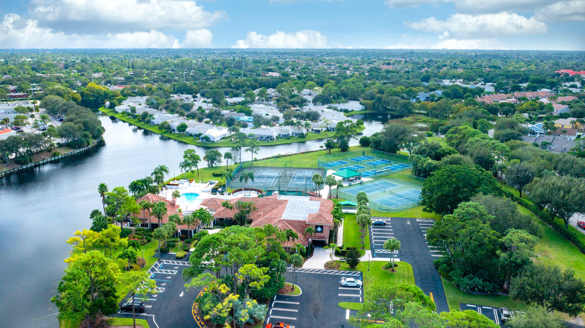 HARBOUR POINTE AT RIVER BRIDGE CONDO - Residential