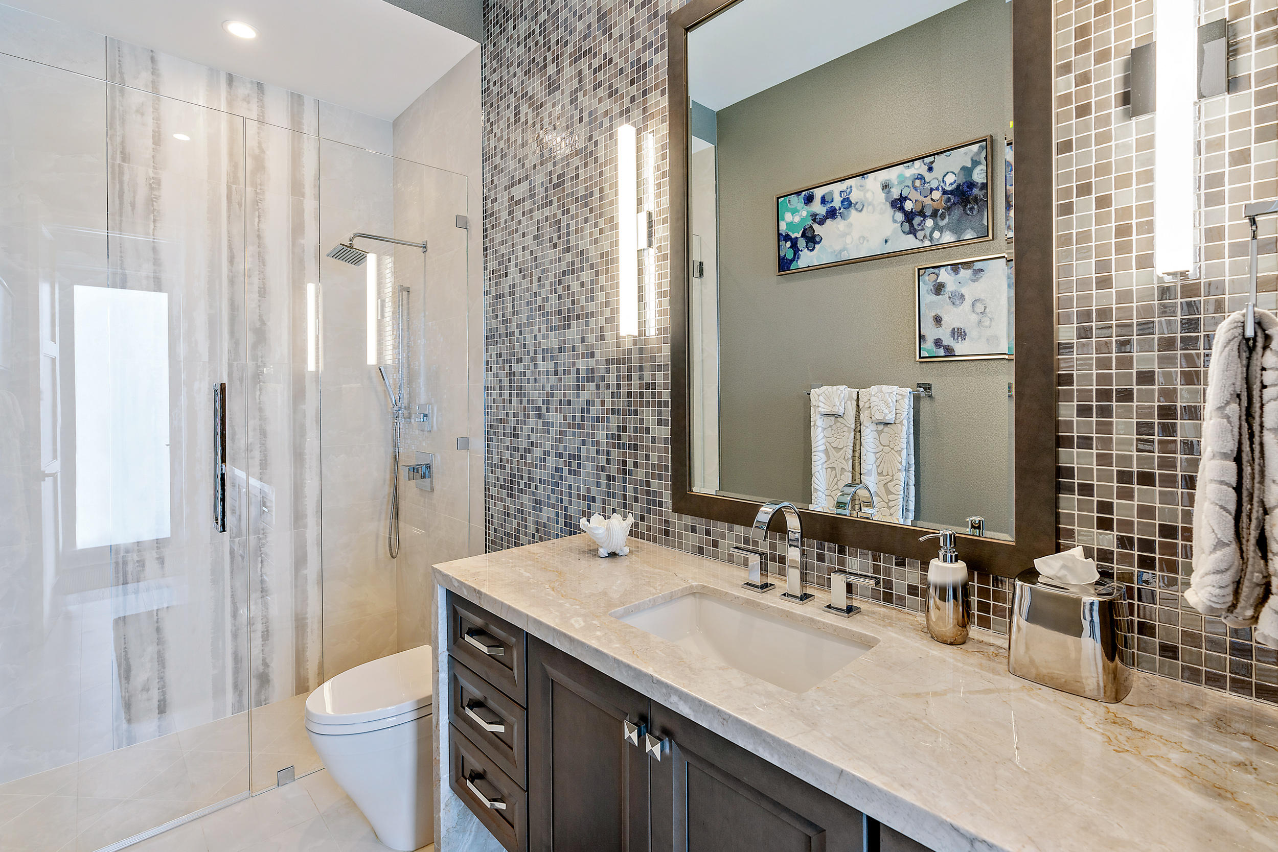 LIGHTHOUSE POINT - Residential