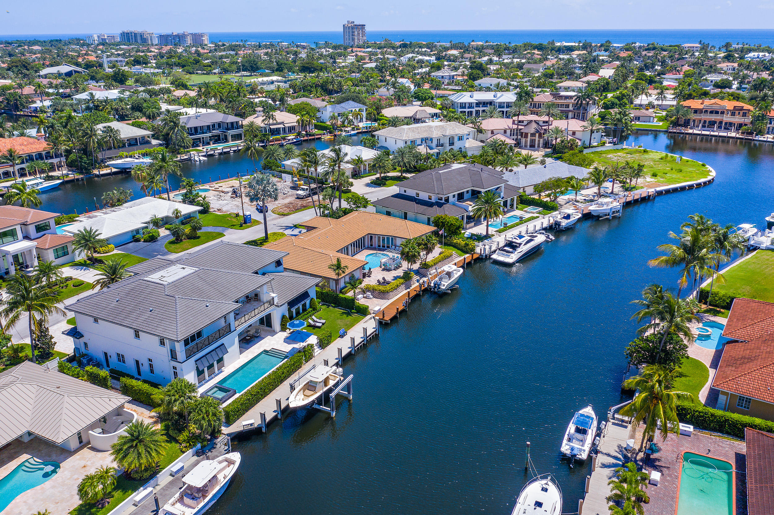 LIGHTHOUSE POINT - Residential