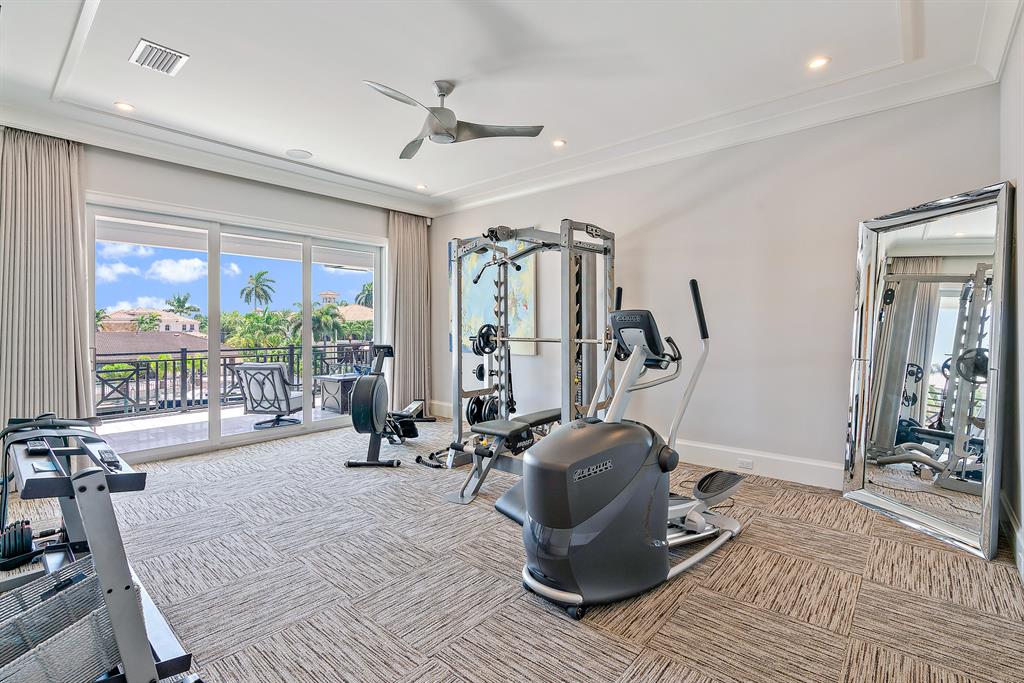 LIGHTHOUSE POINT - Residential