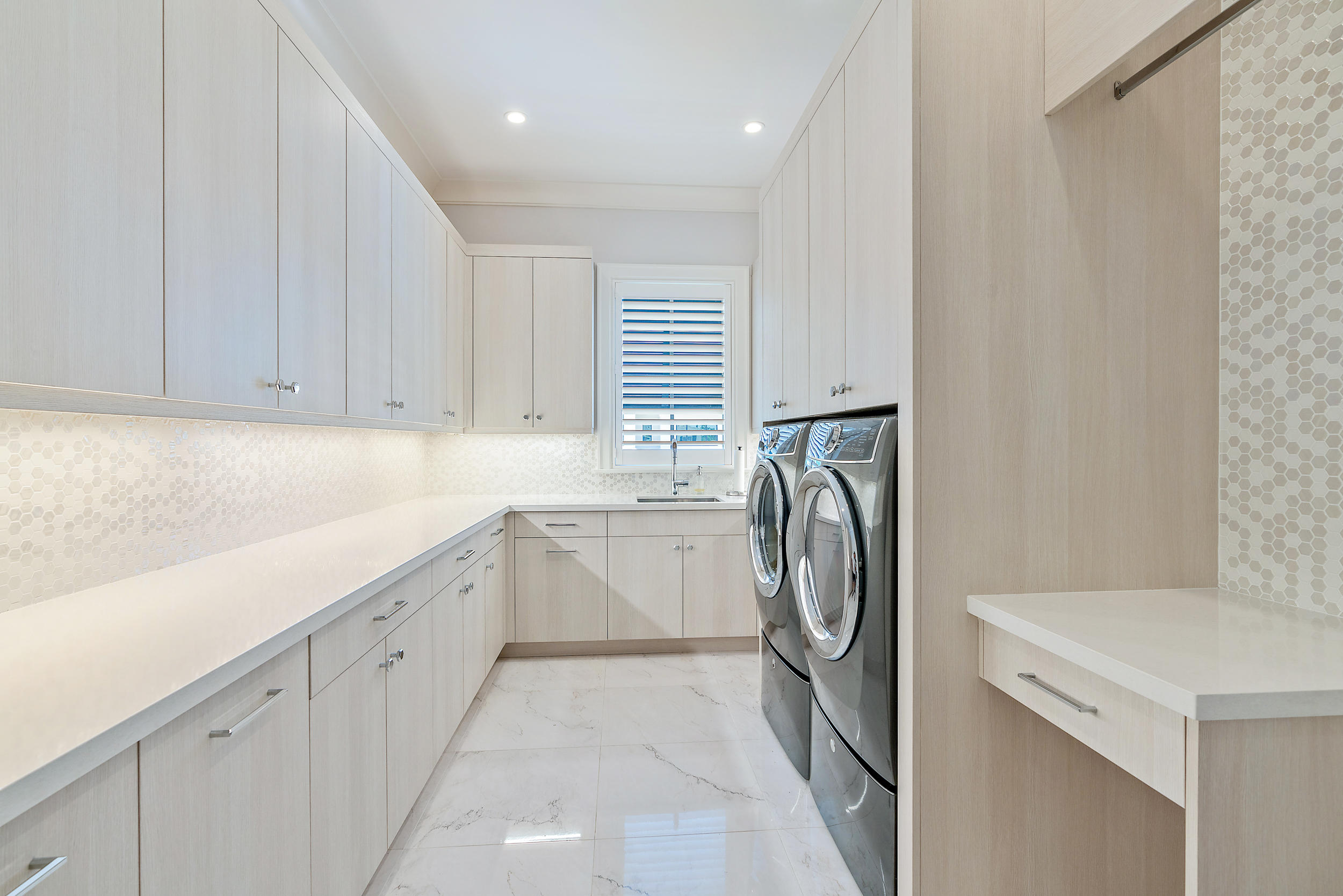 LIGHTHOUSE POINT - Residential