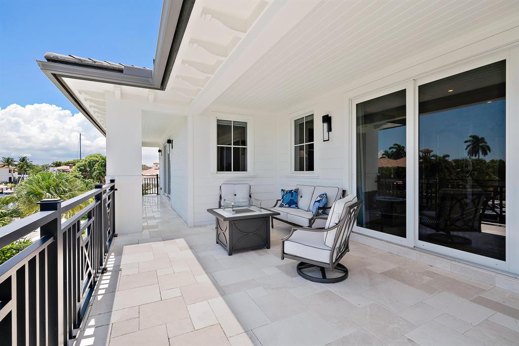 LIGHTHOUSE POINT - Residential