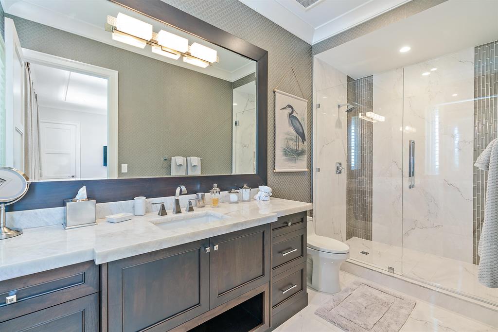 LIGHTHOUSE POINT - Residential