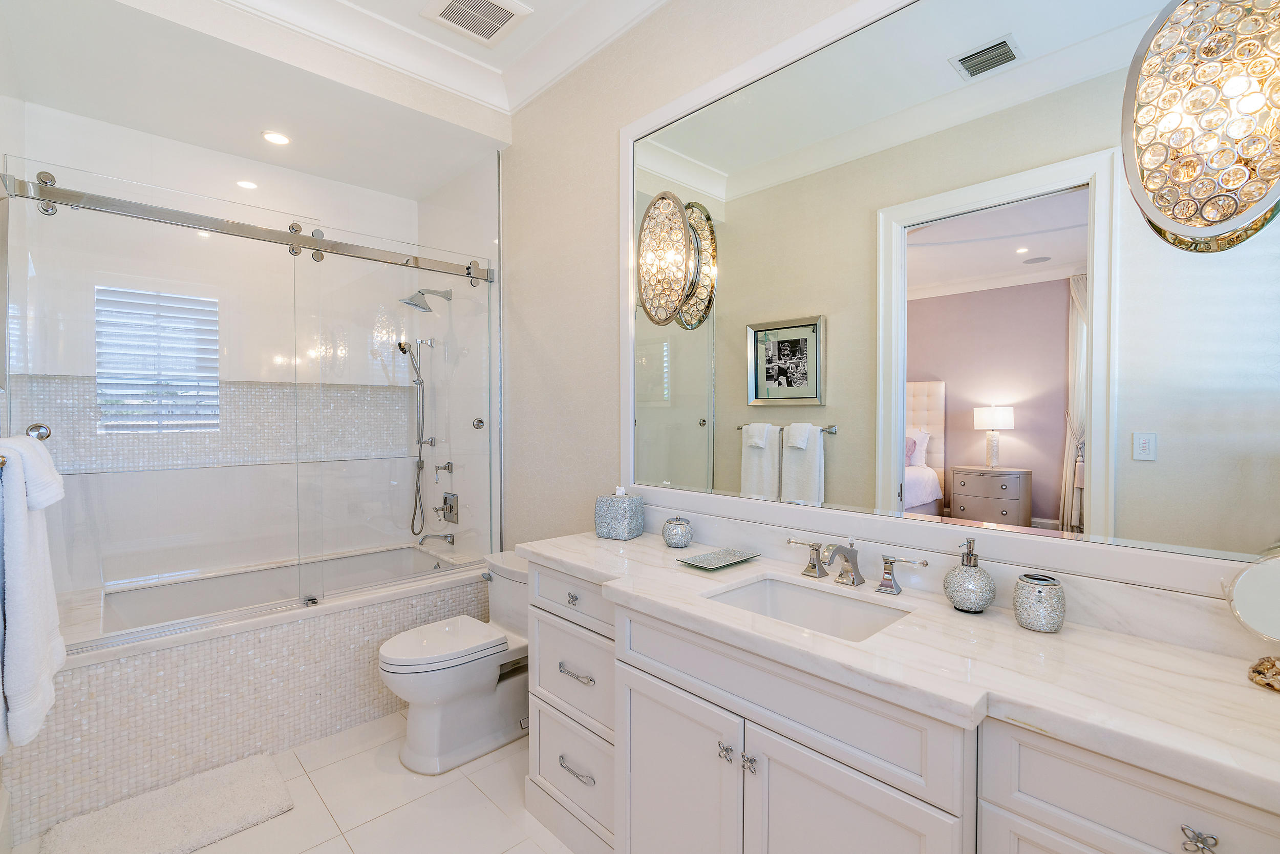 LIGHTHOUSE POINT - Residential