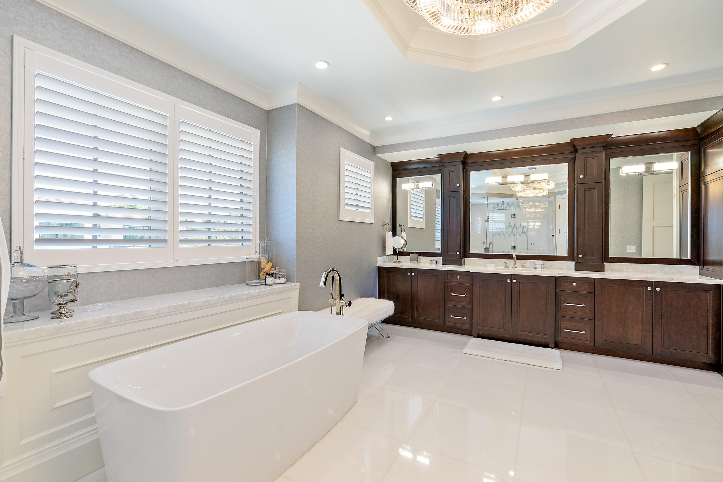 LIGHTHOUSE POINT - Residential