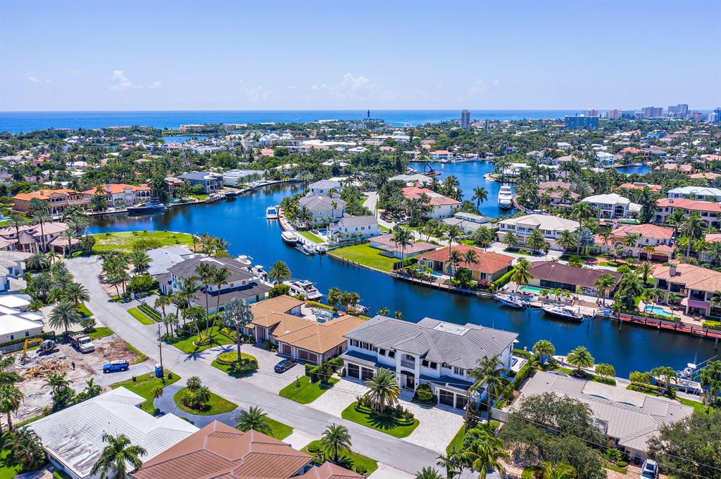 LIGHTHOUSE POINT - Residential