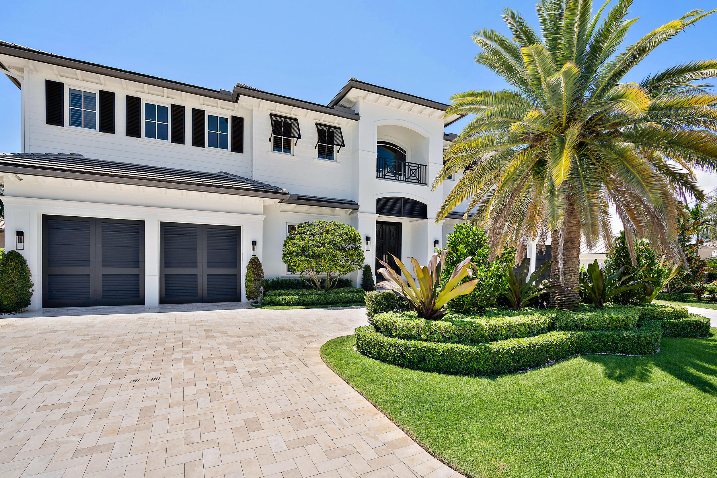 LIGHTHOUSE POINT - Residential