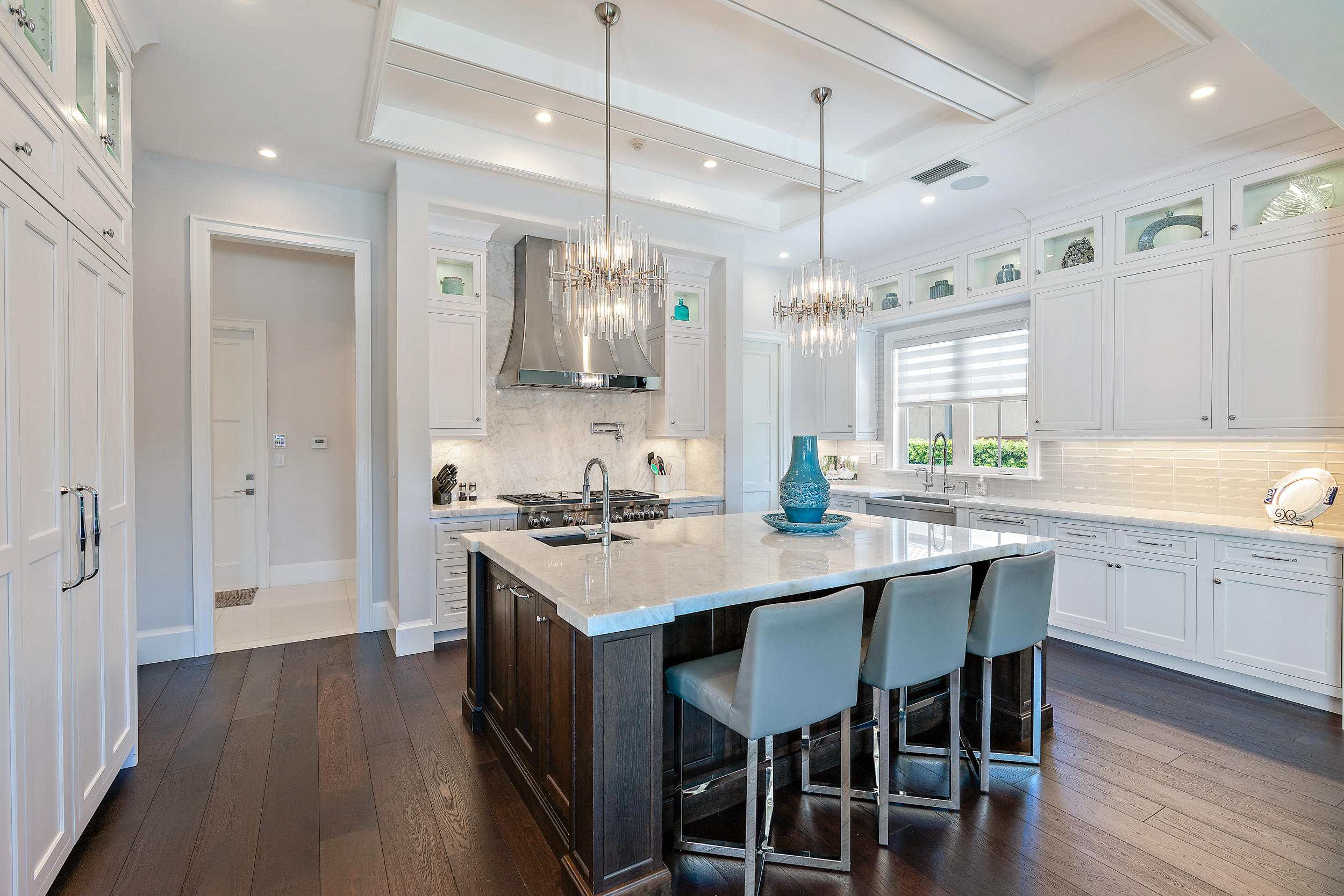 LIGHTHOUSE POINT - Residential