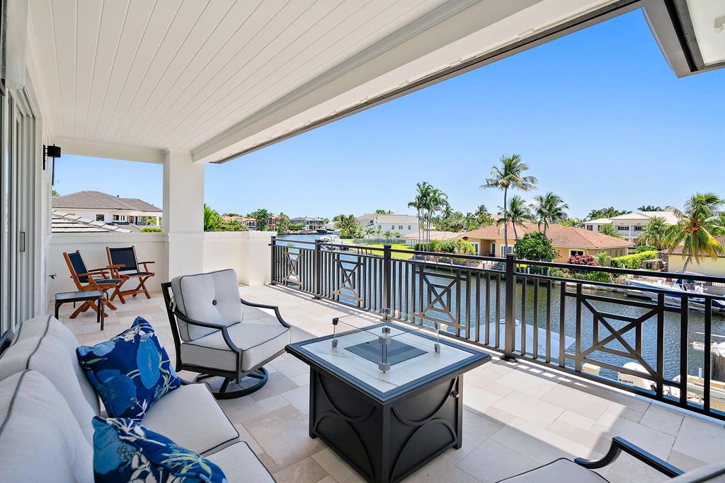 LIGHTHOUSE POINT - Residential