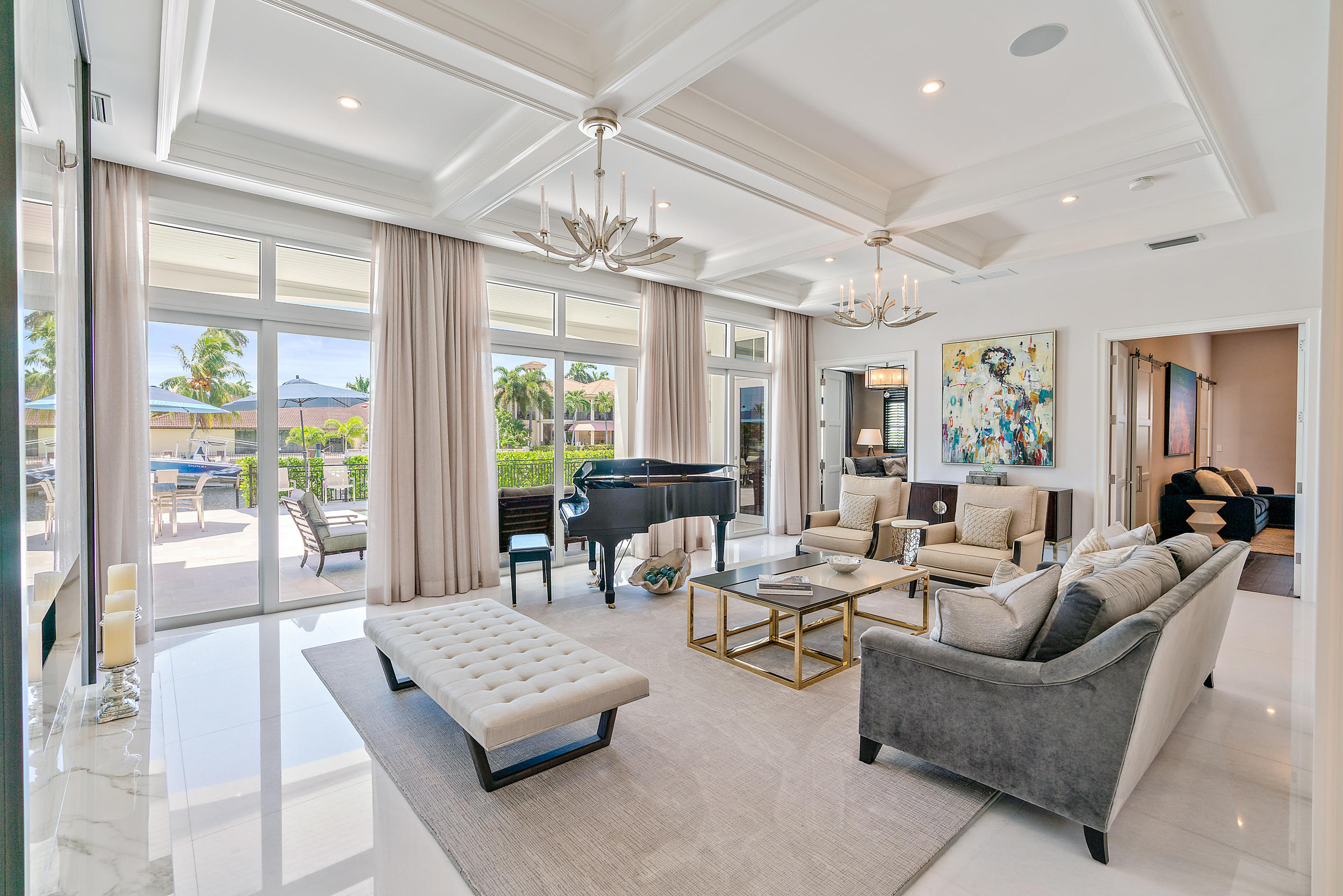 LIGHTHOUSE POINT - Residential