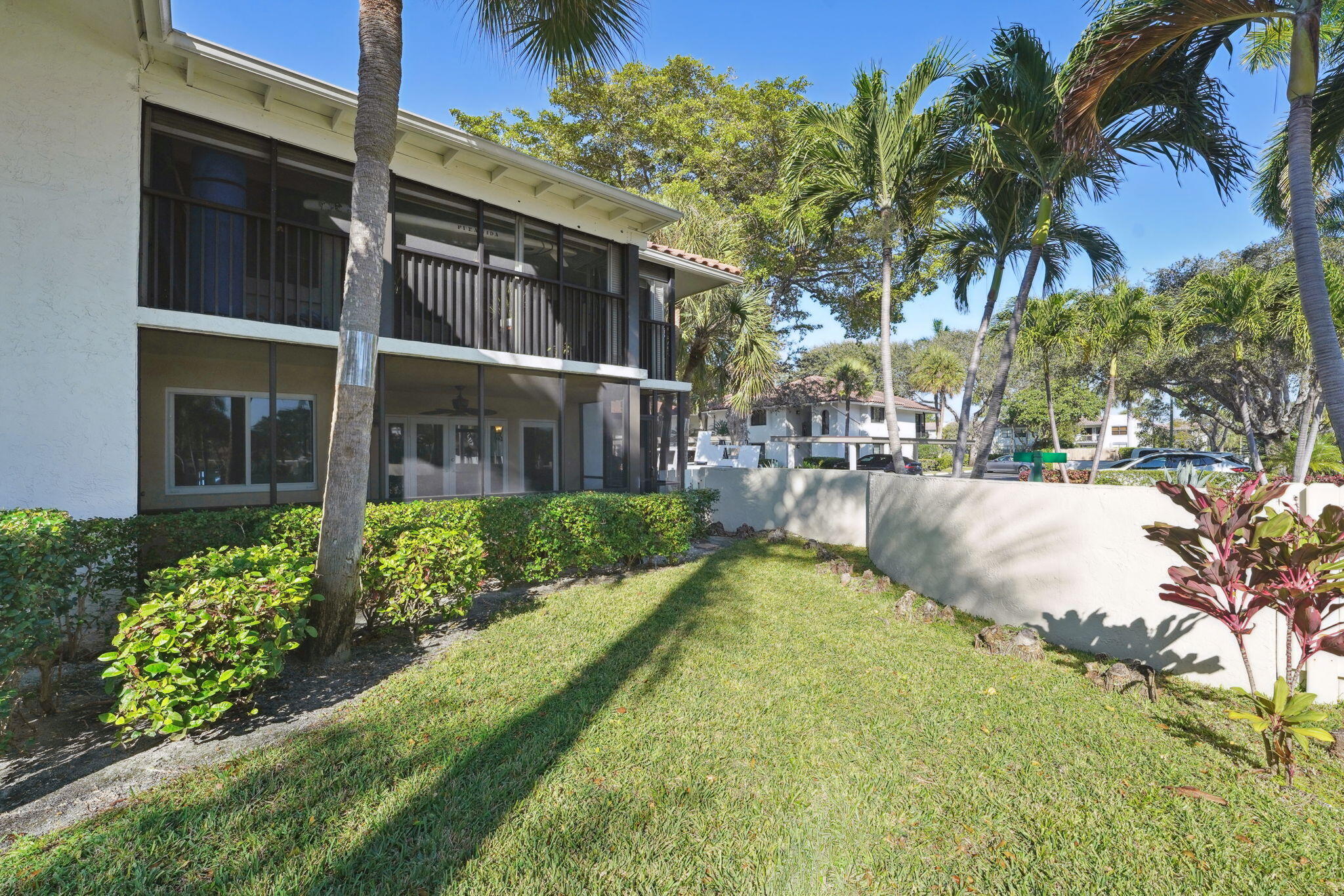 PELICAN POINTE CONDO - Residential