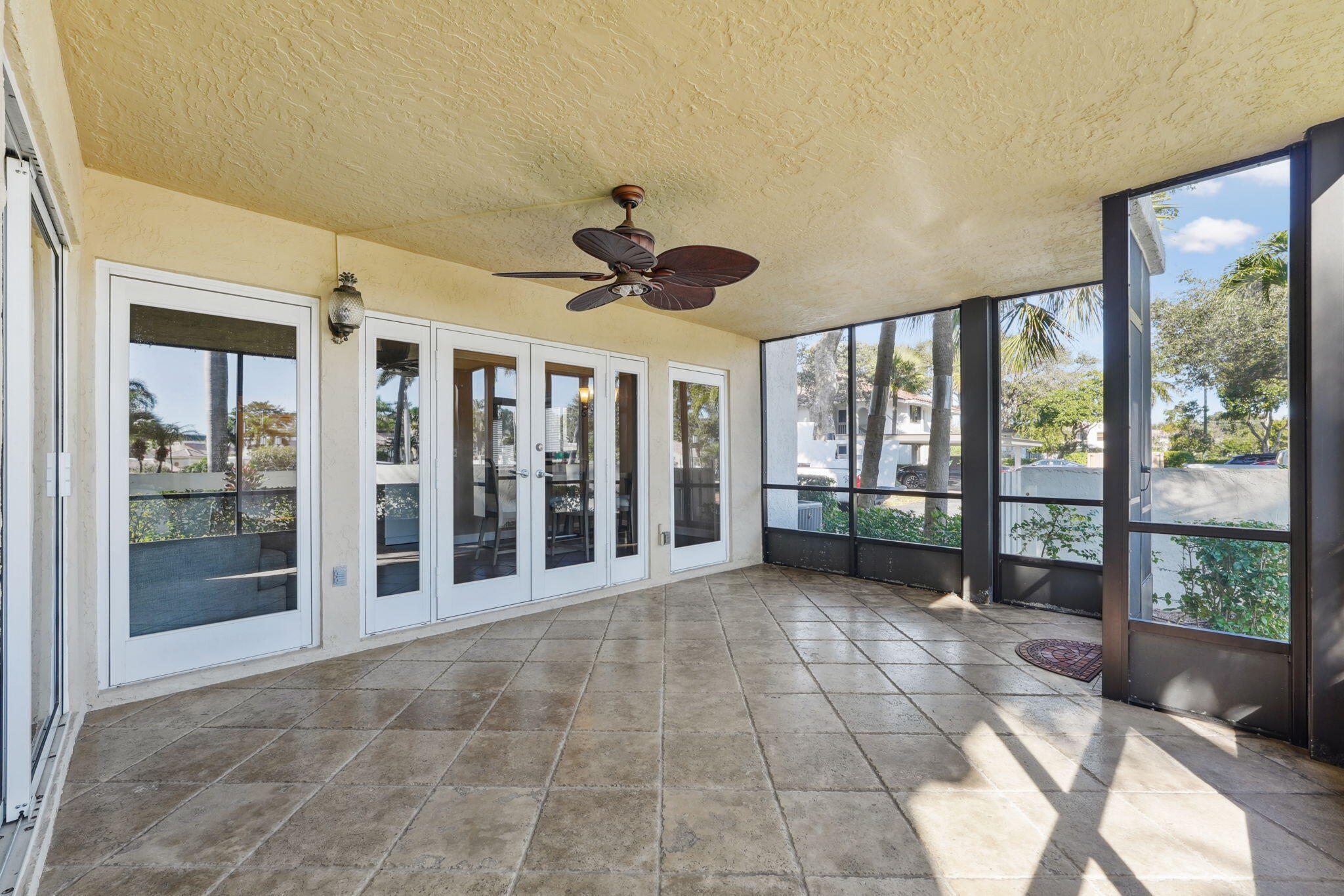 PELICAN POINTE CONDO - Residential