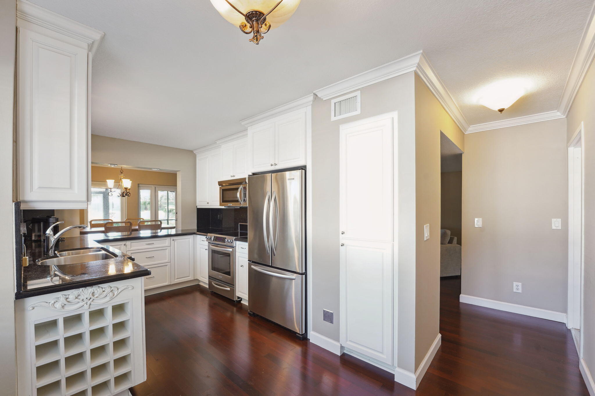 PELICAN POINTE CONDO - Residential