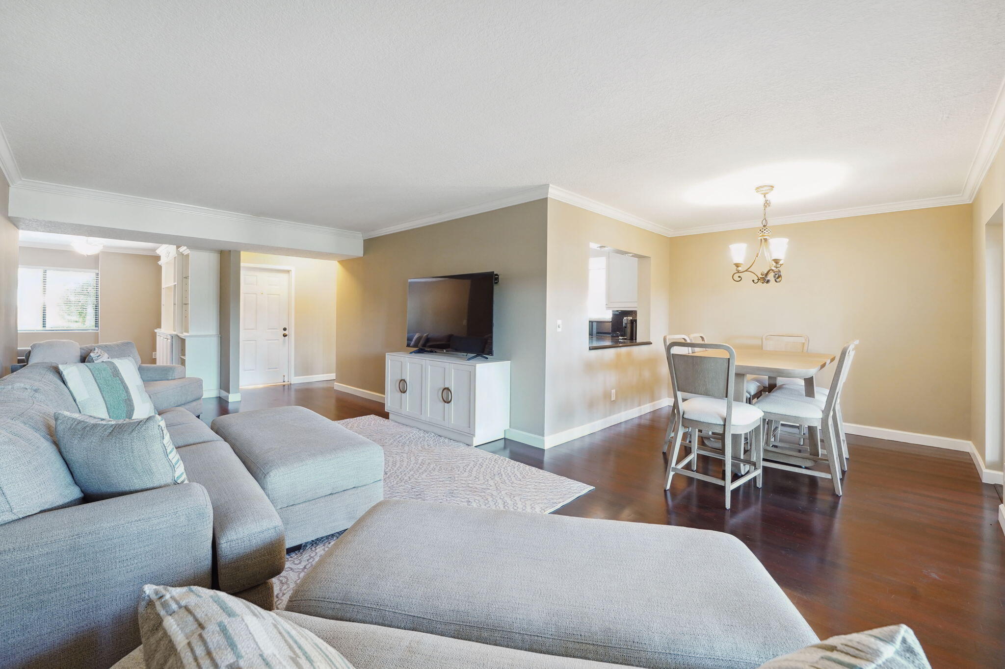 PELICAN POINTE CONDO - Residential