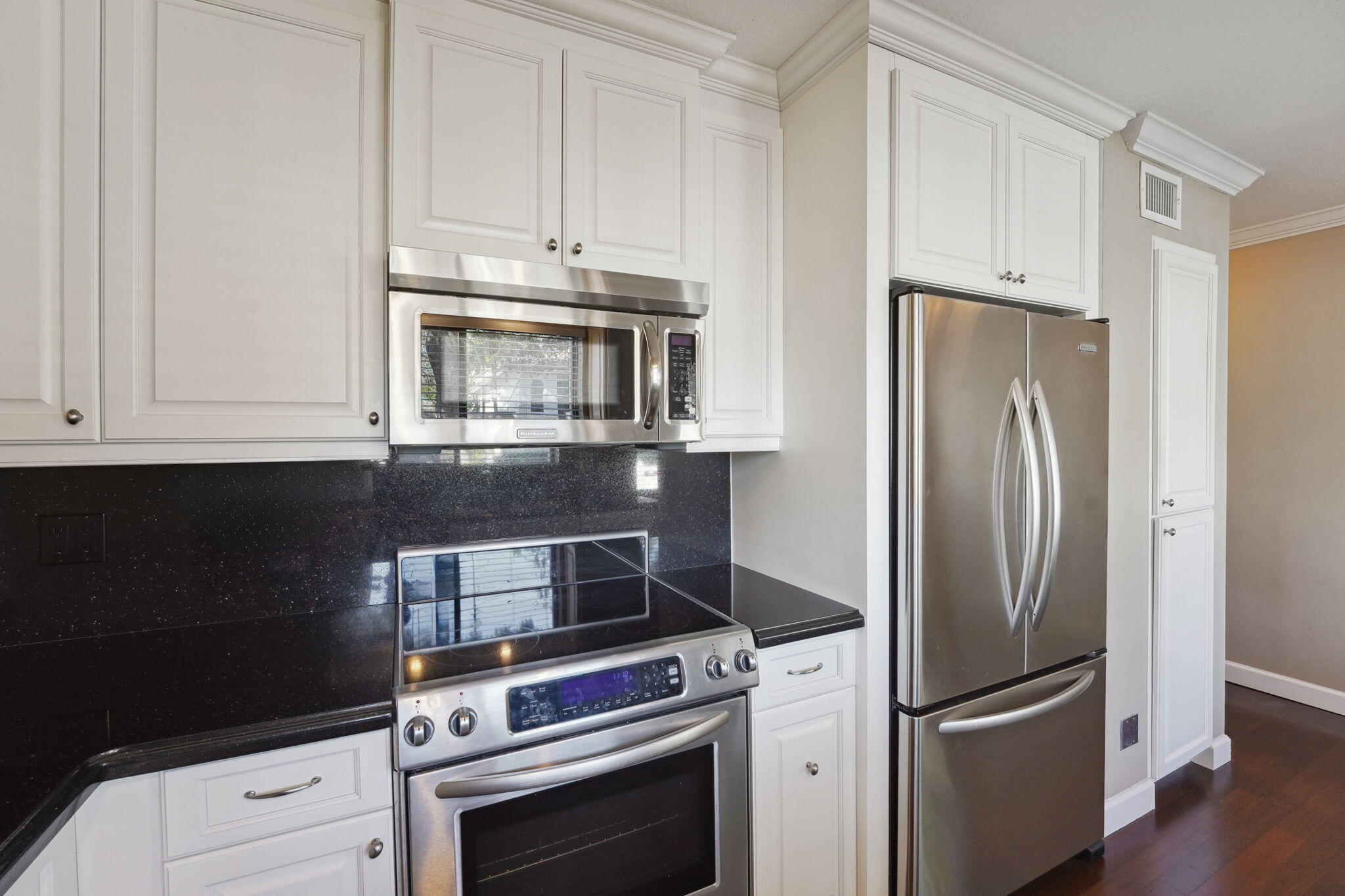 PELICAN POINTE CONDO - Residential