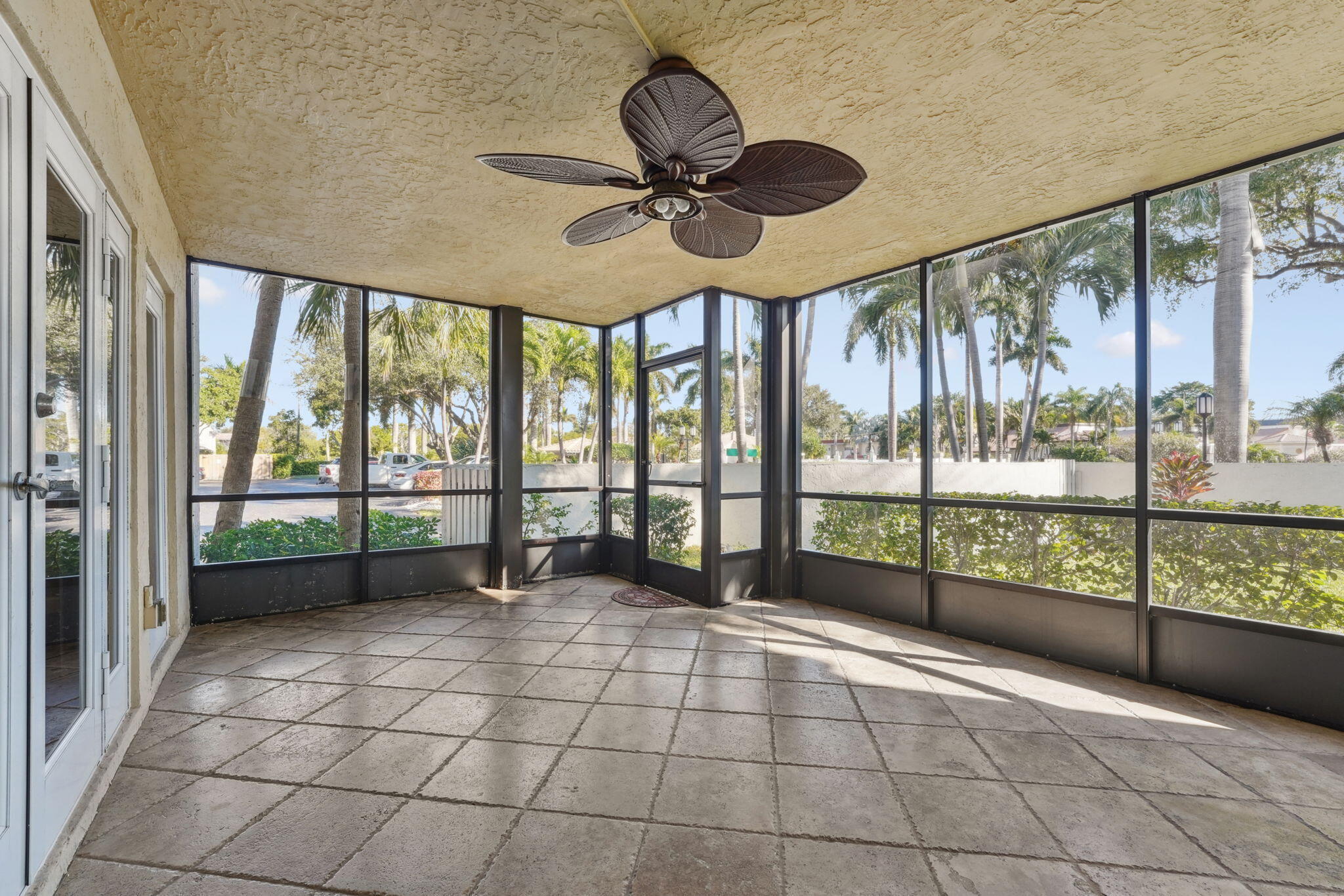 PELICAN POINTE CONDO - Residential