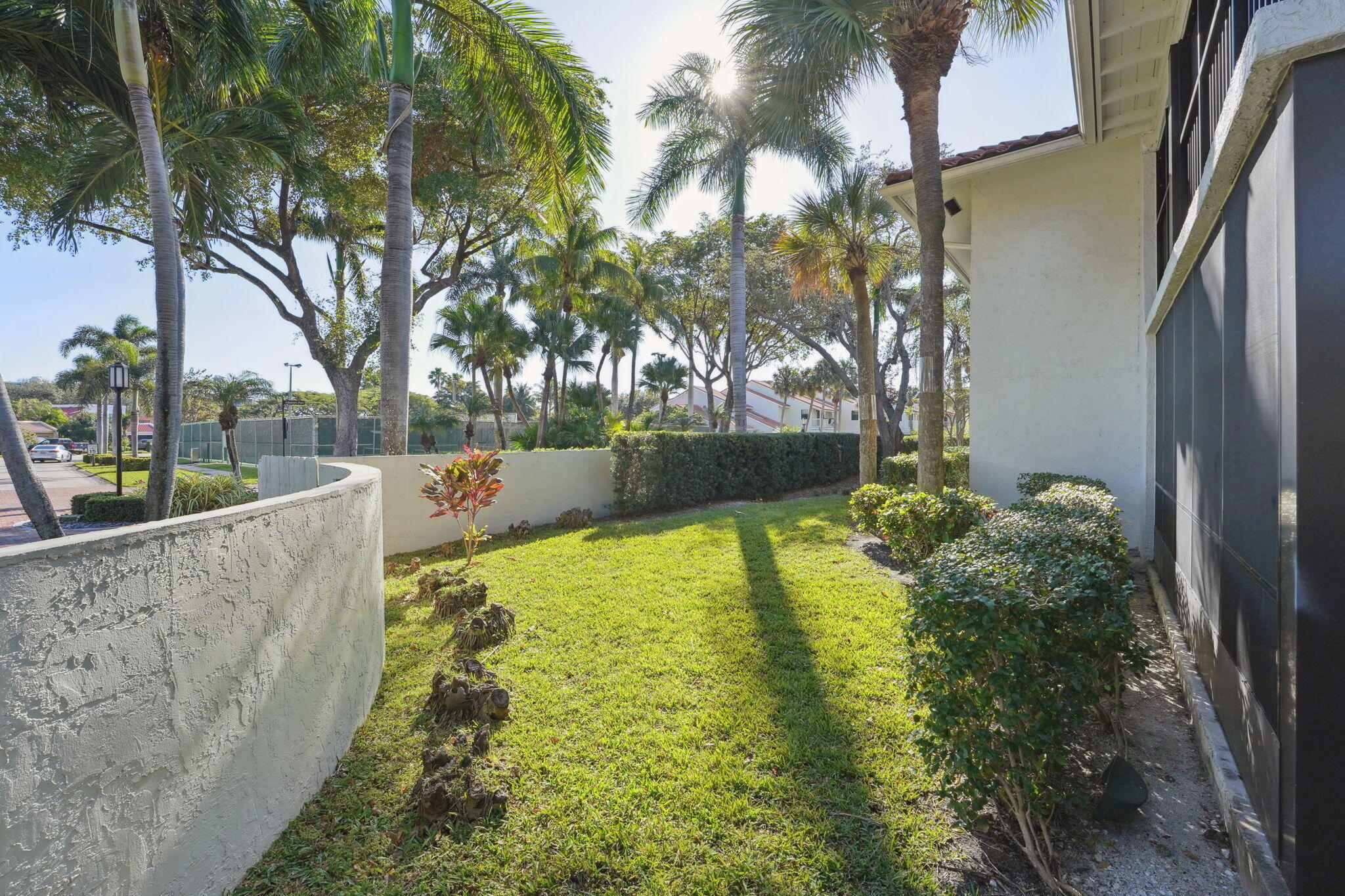 PELICAN POINTE CONDO - Residential