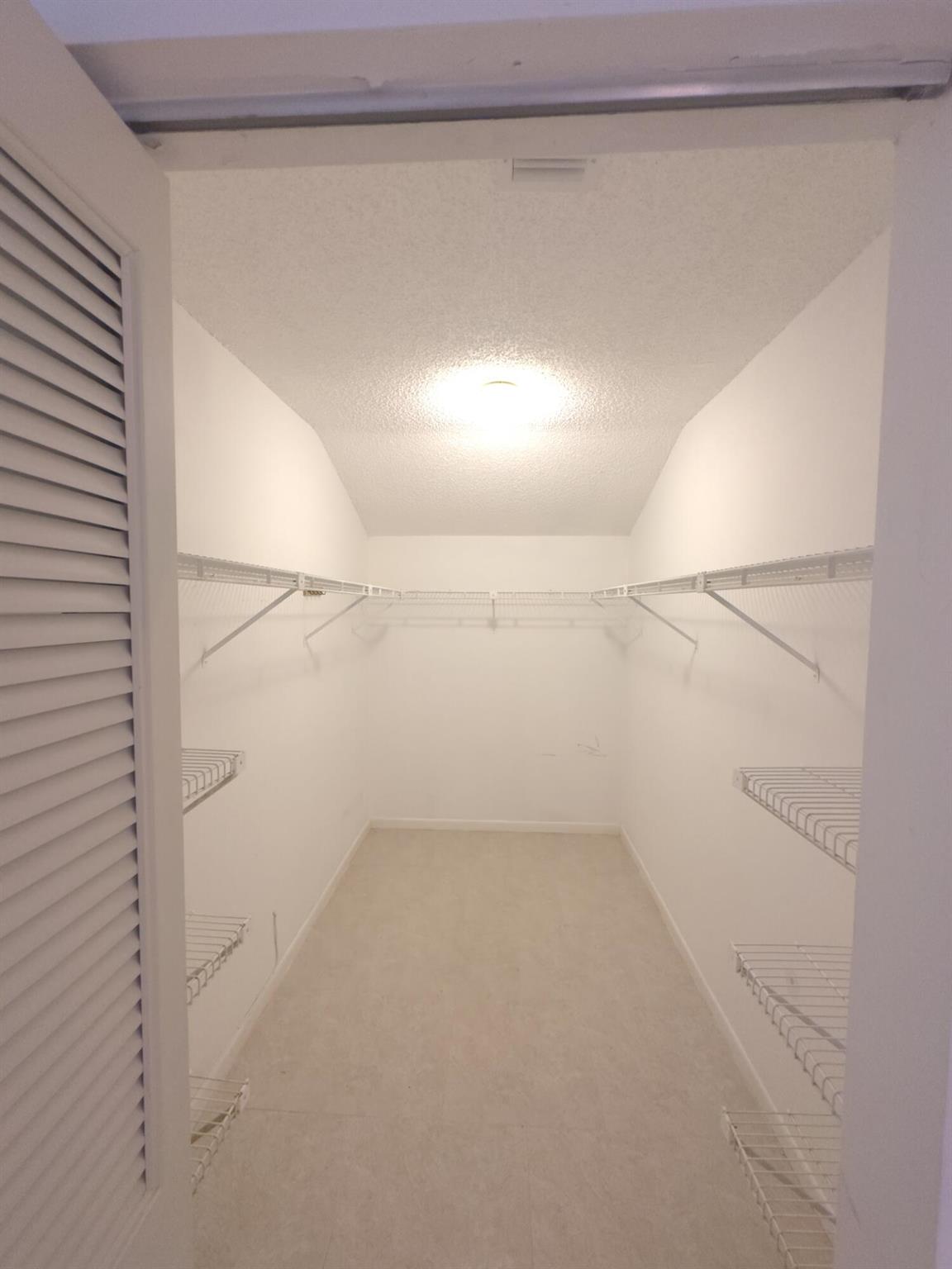 PALM CLUB VILLAGE I CONDO - Residential