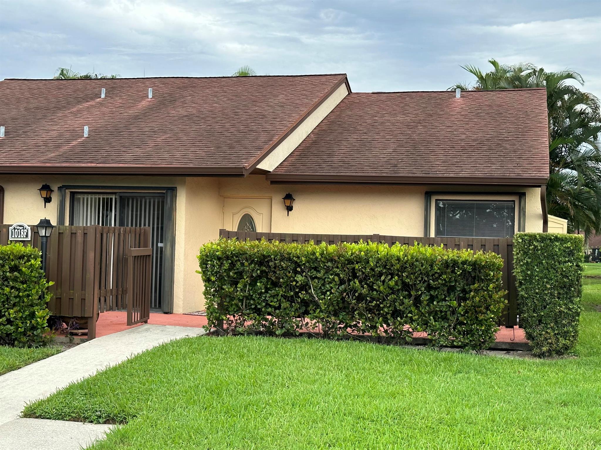 PALM CLUB VILLAGE I CONDO - Residential