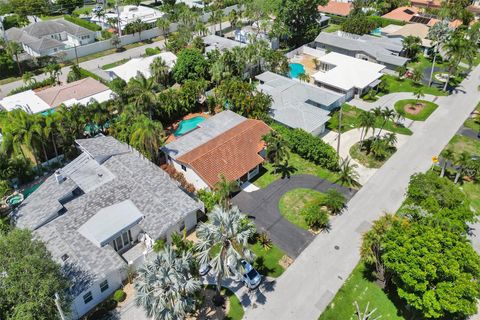 A home in Lauderdale By The Sea