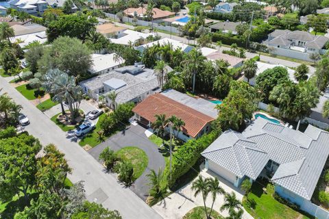 A home in Lauderdale By The Sea