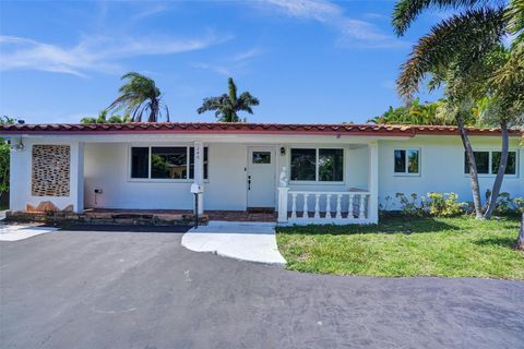 A home in Lauderdale By The Sea