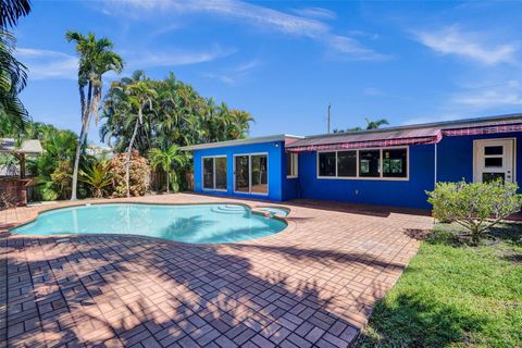 A home in Lauderdale By The Sea